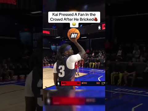 Bro can&rsquo;t hoop😭