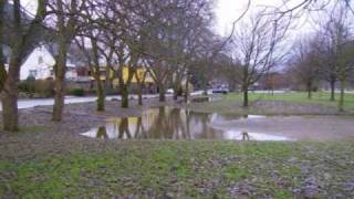 preview picture of video 'Hochwasser 2011 Eller, Ediger-Eller, Mosel, Überflutung, B 49,'