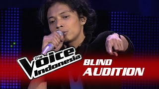 Video thumbnail of "Irwan Saputra "Make You Feel My Love" I The Blind Audition I The Voice Indonesia 2016"