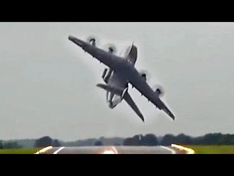 A400M Combat Tactical Takeoff Climb at RIAT 2017