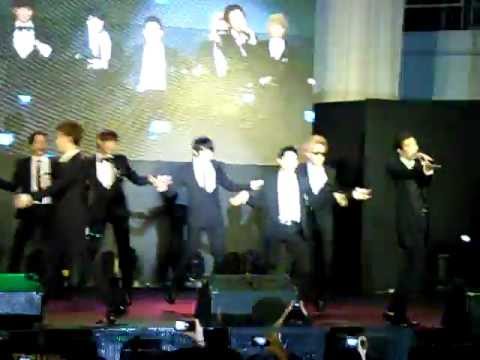 120113 [fancam] ZE:A WATCH OUT @Glorietta