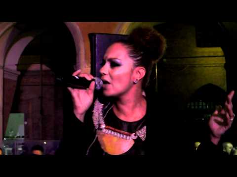 LOUIE VEGA & ANANE @ Bologna 19/10/2011 PLASTIC PEOPLE