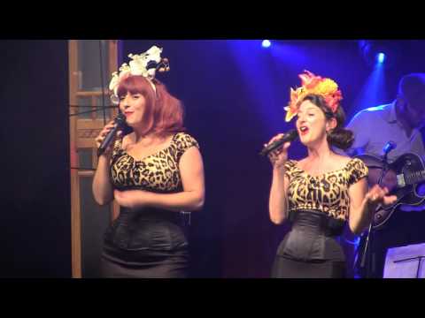 Rappers Delight/Chandelier Mash Up (LIVE) - The Puppini Sisters