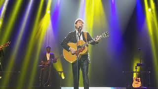 Cliff Richard - Evergreen Tree (Live in Concert 2013)