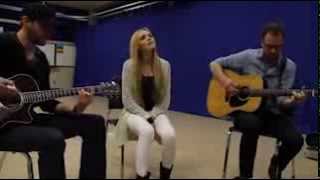 Danielle Bradbery &quot;Never Like This&quot; Acoustic (Country Fan Pass)