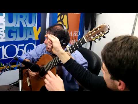 La Flor del Bañado - Héctor Numa Moraes (Guitarra y voz) Sergio Araújo Baldivieso (Acordeón a piano)