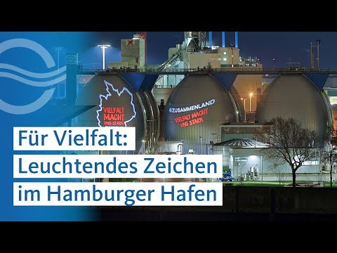 HAMBURG WASSER setzt leuchtendes Zeichen für Vielfalt im Hafen