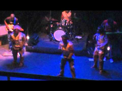 Tizeu - Clap les mains extrait concert tournée 2012