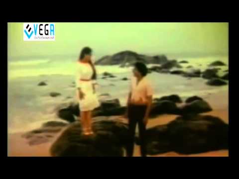 Rendu Rellu Aaru Movie - Rajendra Prasad and Preethi Love Scene