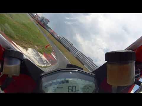 A few laps of Brands GP - Ducati 959 Corse