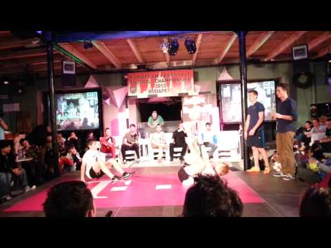 Brynjar/Erlend vs Gautier/Andrew - DoubleRoutine - European Freestyle Football Championship Budapest