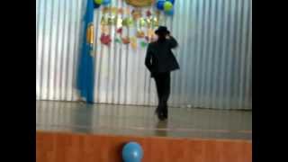 preview picture of video 'Майкл Джексон окозался в школе №2 г Аксу'