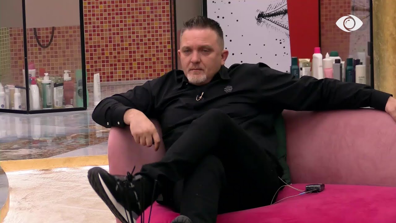 “Ajo që bëre sot ishte mungesë respekti”/ Juli i prerë Rozën: Mos e bëj më!