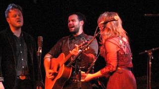 The Lone Bellow:Two Sides of Lonely