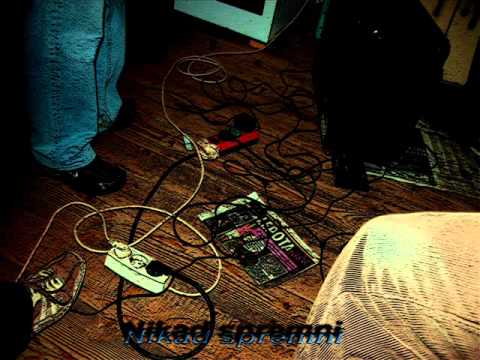 Nikad spremni - Kiss me