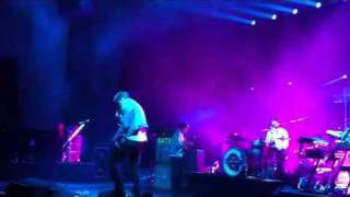 kaiser chiefs - Learnt My Lesson Well (live)