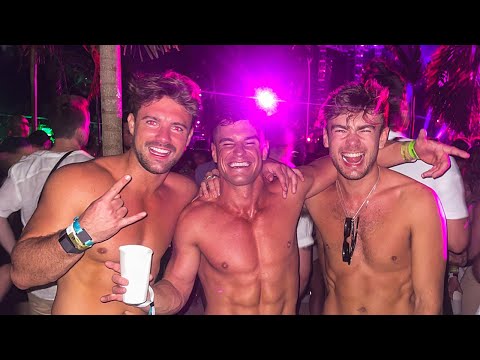 THE CRAZIEST PLACE IN THE WORLD - TULUM VLOG!