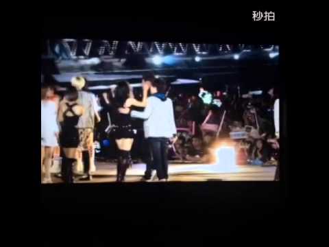 [FANCAM] 141018 KyuToria Moment @ SMTOWN Shanghai