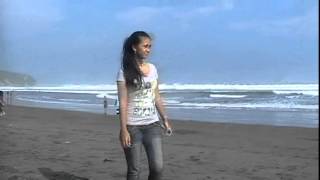 MIMPI DI PARANGTRITIS Ebiet G Ade