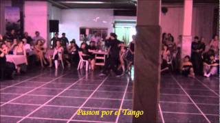 AGUSTINA BERENSTEIN y RODRIGO PALACIOS bailando el tango INDIO MANSO en FLOREAL MILONGA
