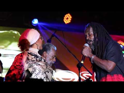 Andrew Tosh & Marcia Griffiths - Don't Look Back (Live at Peter Tosh Museum opening)
