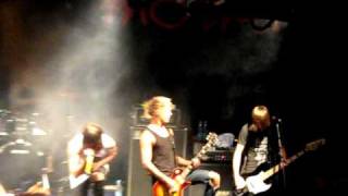 blessthefall - God Wears Gucci (live)  / Moscow