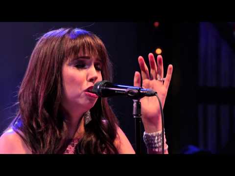 Francesca Battistelli - "Heaven Everywhere" (Christmas - Live from Fontanel)