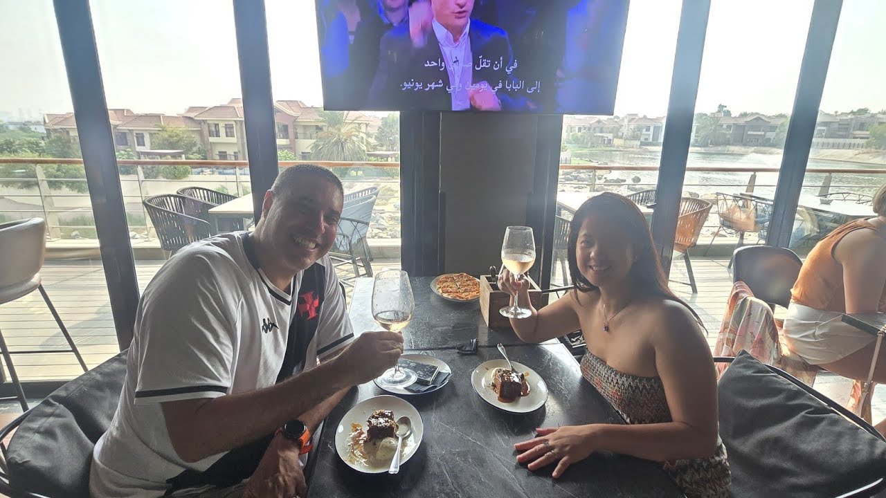 Brunch at Joe's backyard Gastropub Jumeirah Islands 