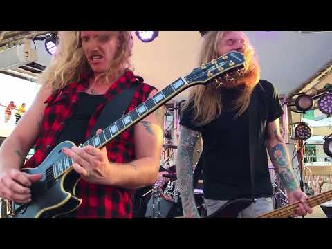 Jared James Nichols w/Frank Hannon-funk #49-monsters of rock cruise 2018