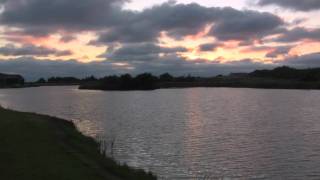 preview picture of video 'Dayz Rønbjerg - View over holiday resort - water and houses (Full HD)'