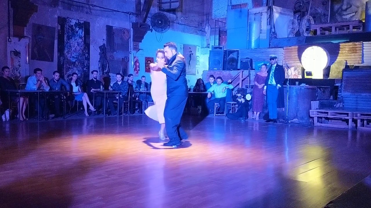 Clarisa Aragon & Jonathan Saavedra: Mujercitas 2019 - Zum