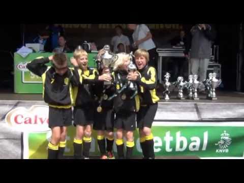 VIDEO: Straatvoetballers schitteren in Assen