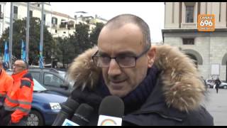 salerno-la-protesta-dei-portuali-non-fate-morire-lo-scalo