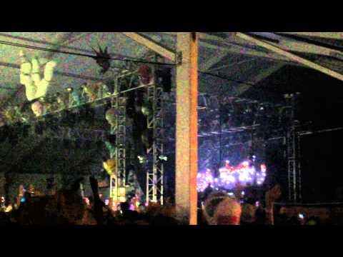 JackÜ~Skrillex & Diplo Doing what they do Best behind the decks!😎✊ Hangout Music & Art Fest