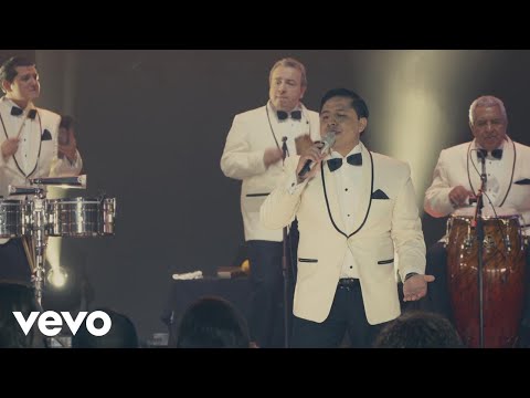 download lagu mp3 mp4 El Botones Sube Las Maletas, download lagu El Botones Sube Las Maletas gratis, unduh video klip El Botones Sube Las Maletas