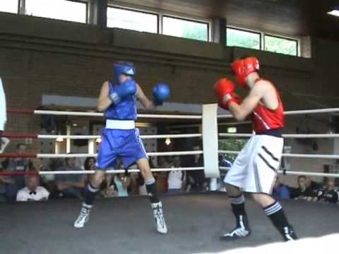 TONY JAS JR 39E BOKSPARTIJ VS BRANDON MULLENBERG 06 07 2014 RIJSWIJK