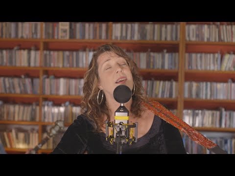 Beth Nielsen Chapman - 'Come To Mine' | UNDER THE APPLE TREE