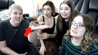 HOLDING A TARANTULA FOR THE FIRST TIME | ft. Taylor Dean, Emilee Rose, & Emma Sampson