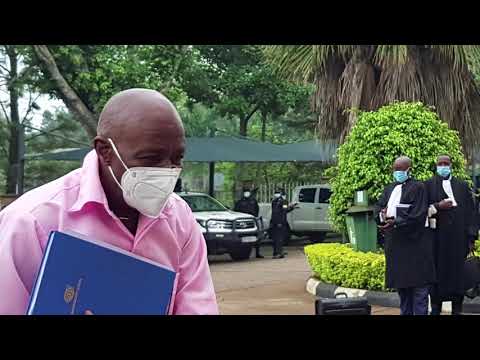 盧旺達酒店英雄 "的審判開始 (Trial of 'Hotel Rwanda hero' begins)