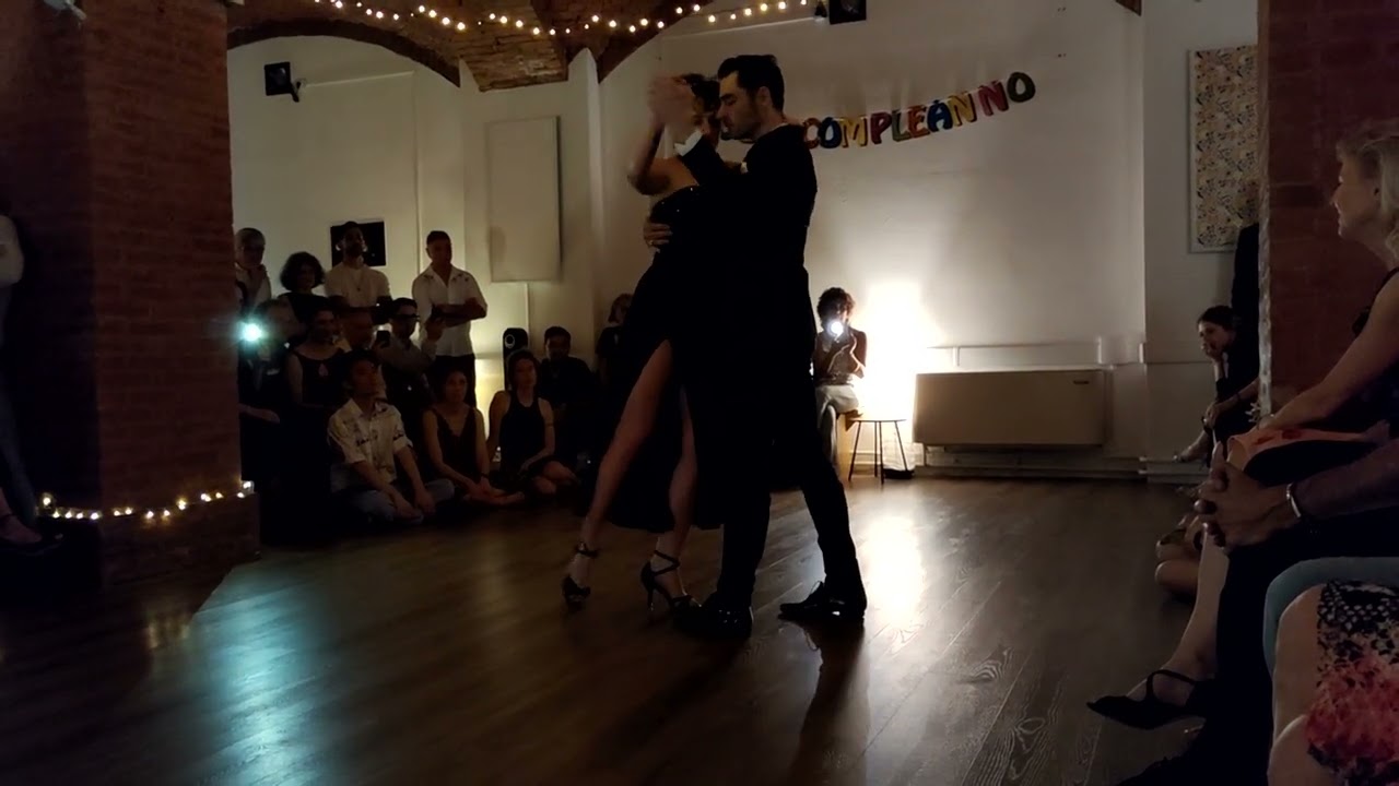 Marco Nodari y Claudia Cavagnini "Un tango y nada más"@Milonga la Tana 1-5