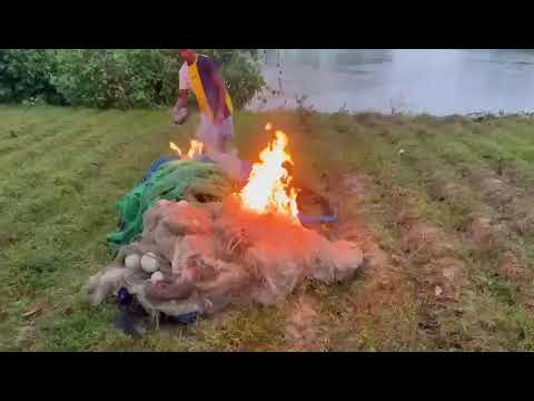 মা ইলিশ সংরক্ষণ অভিযান 2023 উপলক্ষে সঙ্গ নদীর মোহনায় অভিযান পরিচালনা পর আটকৃত জল আগুনে পুড়িয়ে নষ্ট করা হয়