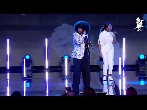 Dena Mwana - "Parfum/Je Bénirai L'Eternel/Lindanda/Elombe/Walk In Love" (Concert Khayil)