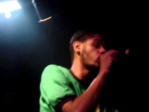 Emicida x Negra Rê Hutúz 2006