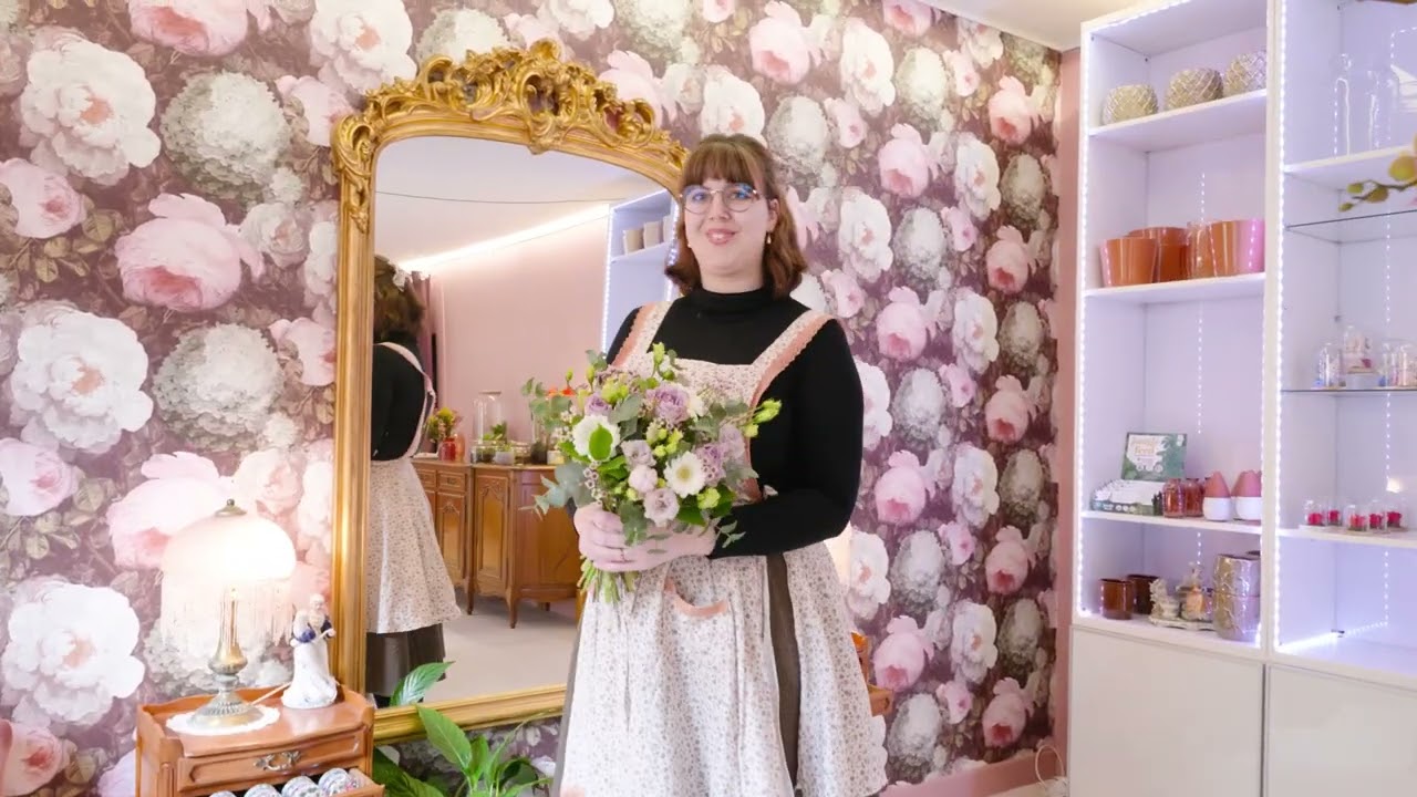 Réalisez votre bouquet de fleurs fraîches avec Marie - Vidéo