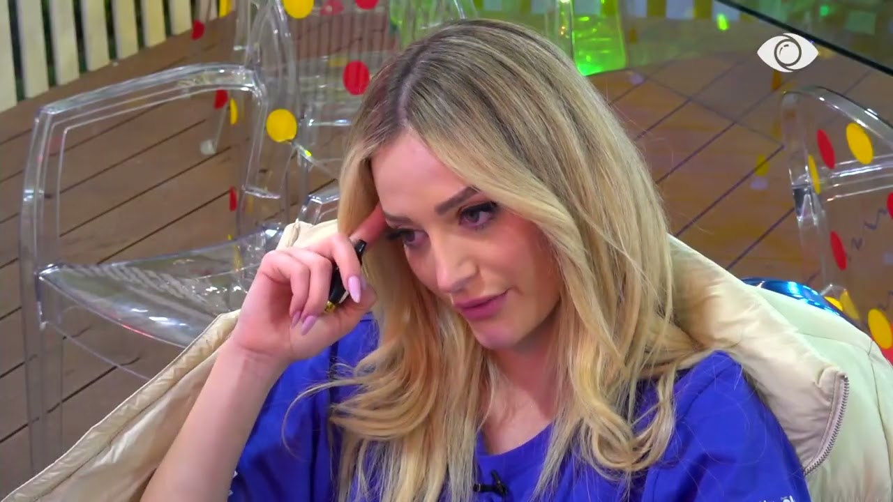 “Nuk kam qenë kurrë viktimë e gjërave që më kanë ndodhur”/ Selin bisedon me Kristin: Edhe babit i kam thënë kthehu…