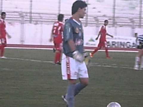Momentos do jogo GRÊMIO MARINGÁ 0 x ACP Jr 4   Estádio Willie Davids   09 04 11   Sub 20