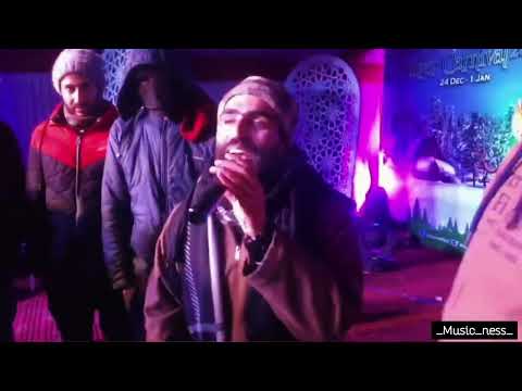 Yeh Jism Hai Toh Kya 🥀🖤...!! Ahmad Tanveer Ali || live performed at Gulmarg in -14°