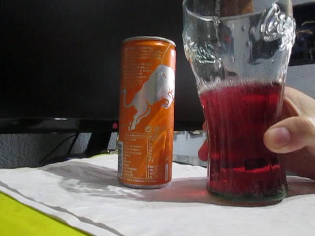 Vídeo relacionado con Red Bull Bebida Energética, Albaricoque y Fresa, 24 Latas de 250 ml