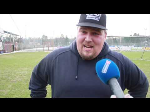 Onnis Gewichtswette bei Antenne MV - Onni beim Torwart-Training.