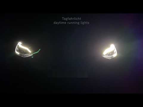 Ford Focus at night Adaptive LED Headlights / adaptive LED Scheinwerfer